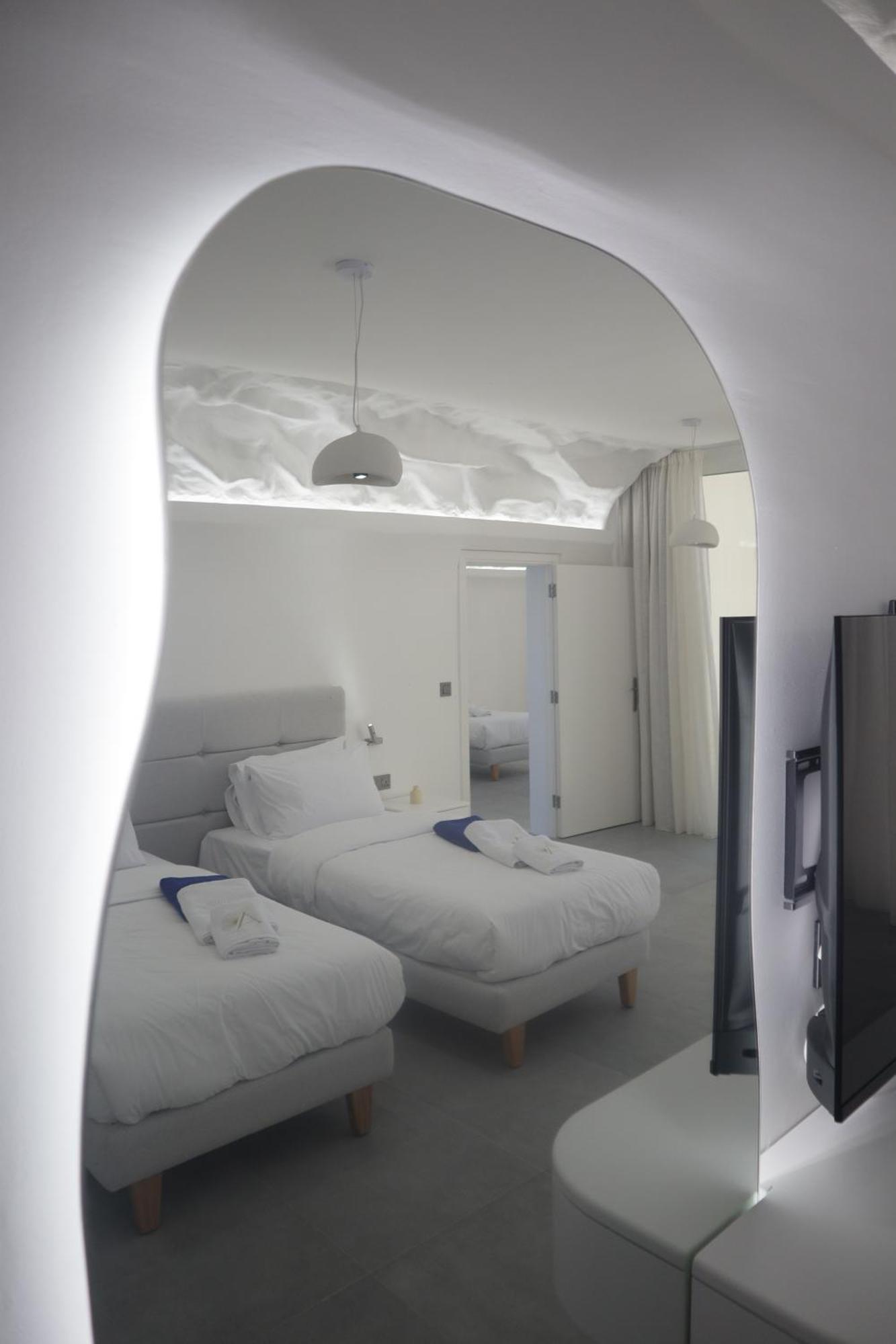 Aqualand Hotel & Resort Батрун Екстер'єр фото