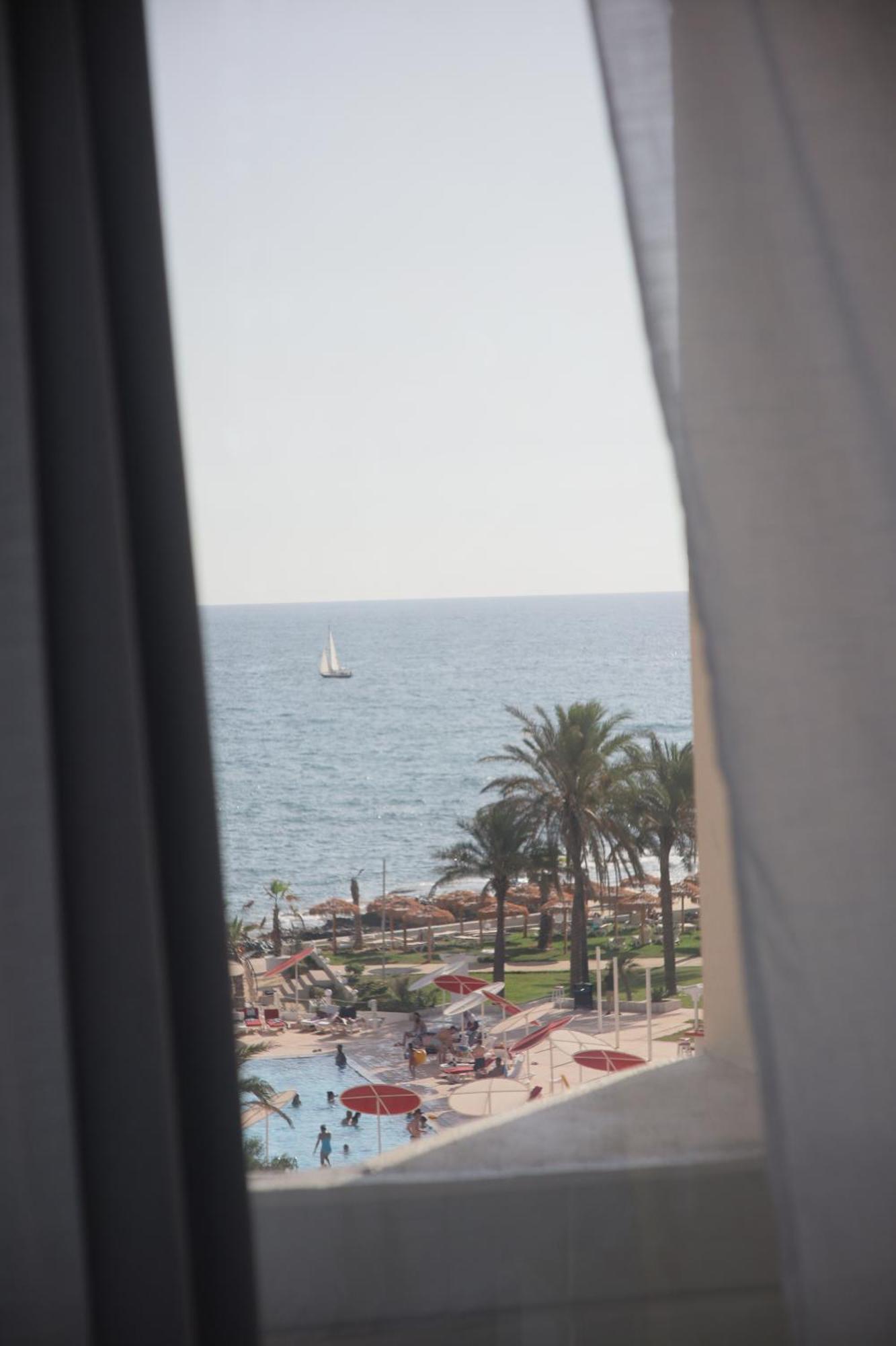 Aqualand Hotel & Resort Батрун Екстер'єр фото
